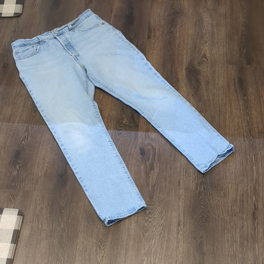 Levi's 501 Original Fit Jeans Women's W32 L30  Light Wash Button Fly